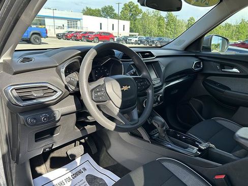 Used 2022 Chevrolet TrailBlazer LT AWD/4WD image 13