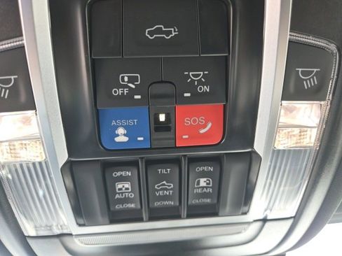 Used 2024 RAM 2500 Limited image 56