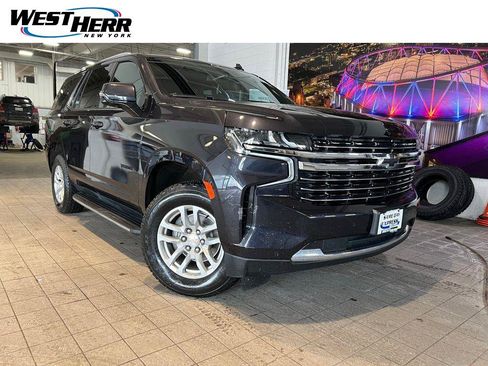Used 2022 Chevrolet Tahoe LT w/ Luxury Package AWD/4WD image 1