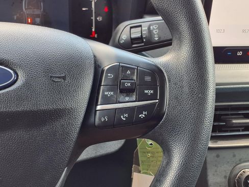 Certified 2025 Ford Maverick XL w/ Equipment Group 102A AWD/4WD image 19