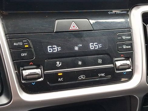 Used 2021 Kia Sorento EX FWD image 20