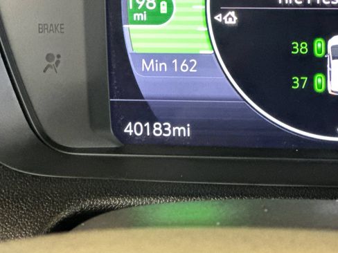 Used 2023 Chevrolet Bolt LT w/ Infotainment Package FWD image 3