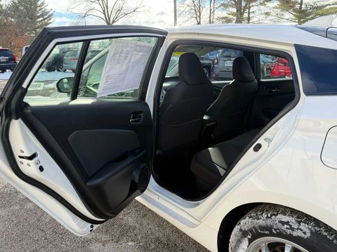 Used 2018 Toyota Prius Two image 12