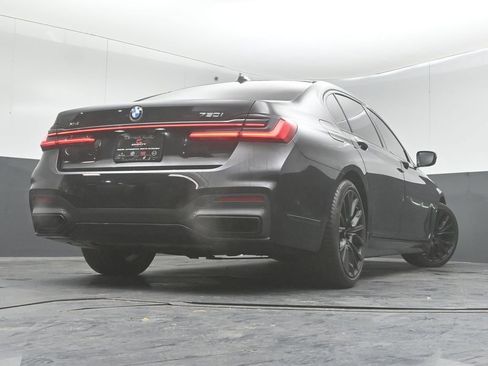 Used 2022 BMW 750i xDrive 750i xDrive w/ M Sport Package image 34