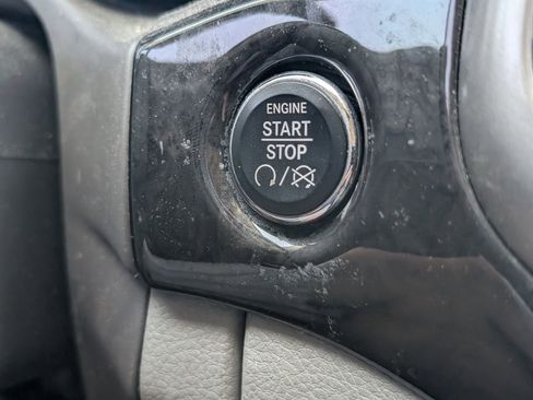 Used 2013 Jeep Grand Cherokee Laredo image 10