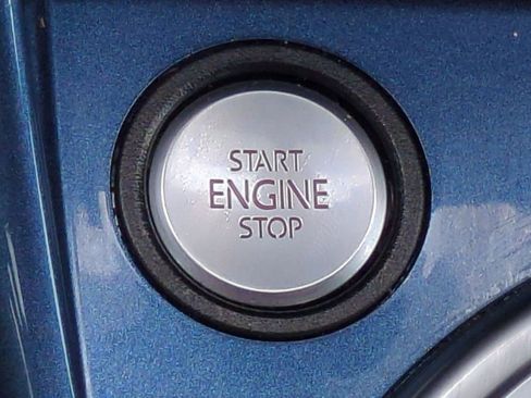 Used 2017 Volkswagen Beetle 1.8T SEL image 27