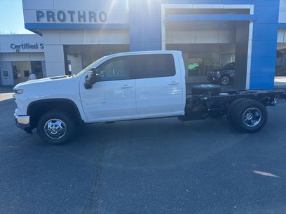 New 2026 Chevrolet Silverado 3500 LT w/ Convenience Package