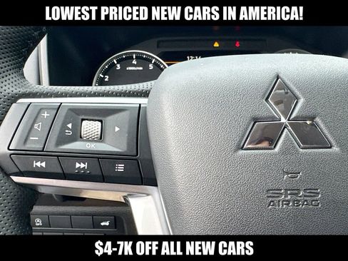 New 2026 Mitsubishi Outlander AWD image 13