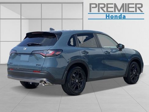 New 2027 Honda HR-V Sport image 4
