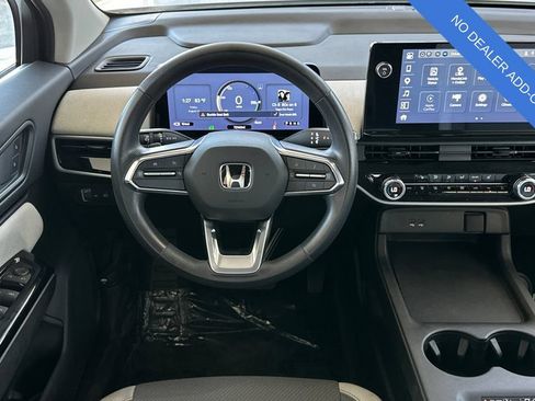 Used 2024 Honda Prologue EX image 16