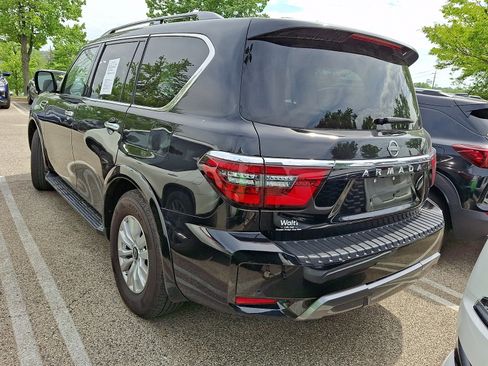 Used 2023 Nissan Armada SV AWD/4WD image 4
