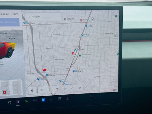 Used 2024 Tesla Cybertruck AWD Crew Cab image 11