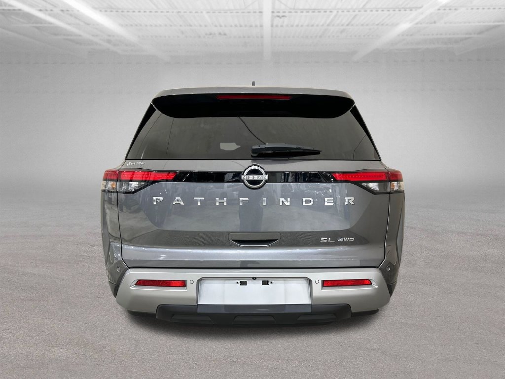 Used 2023 Nissan Pathfinder SL AWD/4WD image 4