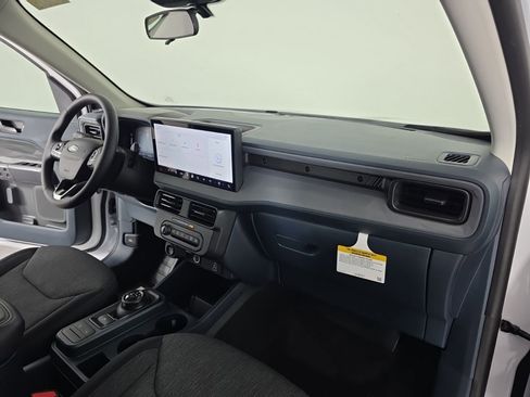 New 2025 Ford Maverick XLT w/ XLT Luxury Package image 30