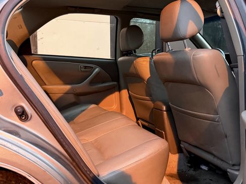 Used 1999 Toyota Camry XLE image 9