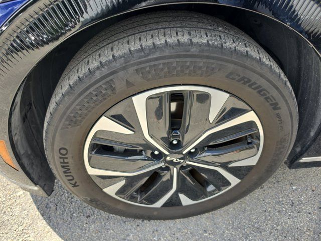 Used 2024 Kia EV6 Wind RWD image 10
