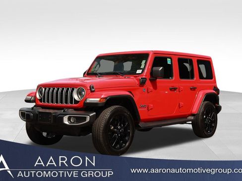Used 2025 Jeep Wrangler Sahara 4xe image 1
