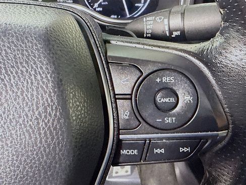 Used 2020 Toyota Avalon XSE image 15