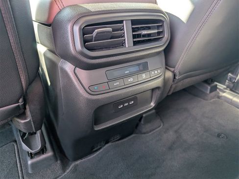 Certified 2025 Honda Pilot EX-L image 27