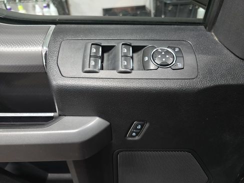 Used 2016 Ford F150 XLT w/ Equipment Group 301A Mid AWD/4WD image 28