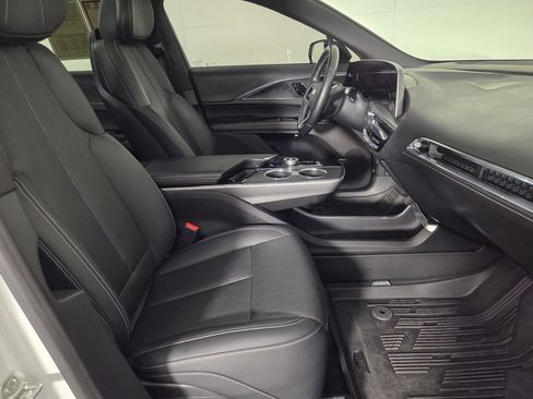 Used 2024 Cadillac Lyriq Sport w/ LPO, Floor Liner Package RWD image 32