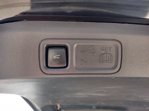 Used 2024 Ford Expedition Limited AWD/4WD image 24