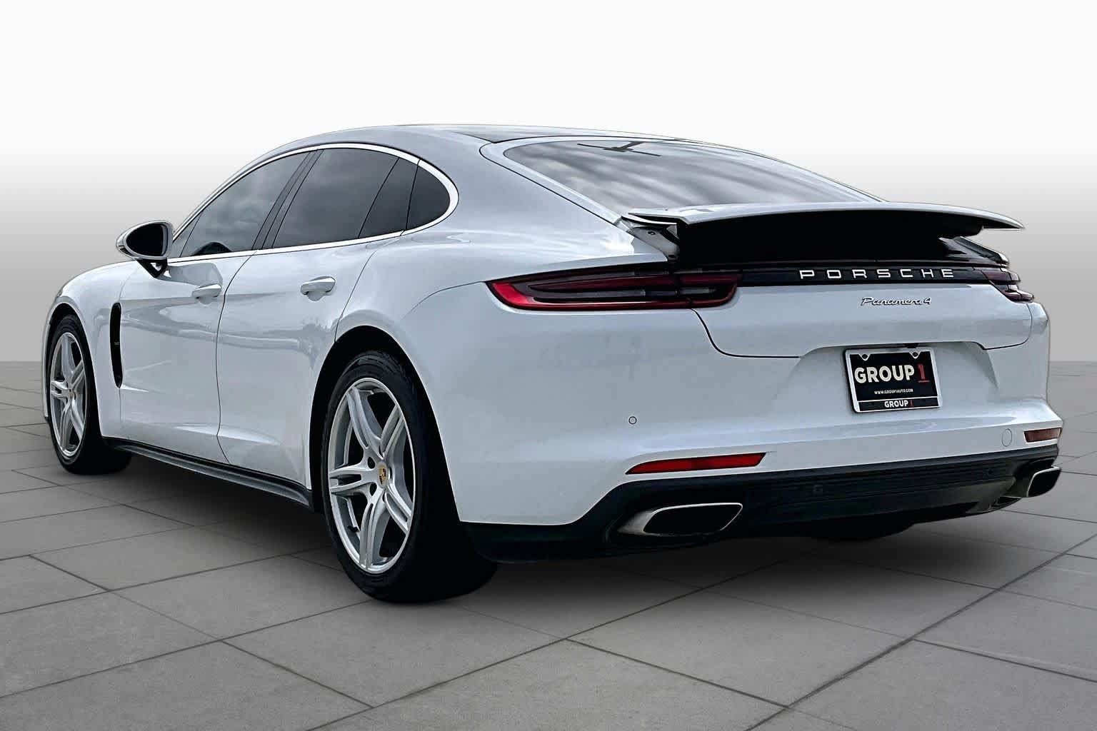 Used 2018 Porsche Panamera 4 w/ Premium Package Plus AWD/4WD image 12