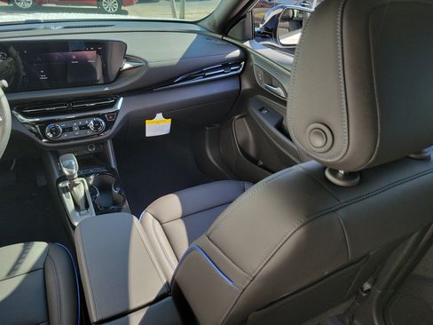 New 2026 Buick Envista Sport Touring w/ Convenience I Package FWD image 16