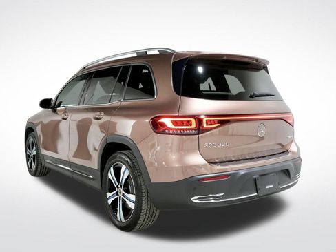 Used 2023 Mercedes-Benz EQB 300 4MATIC w/ Driver Assistance Package image 8