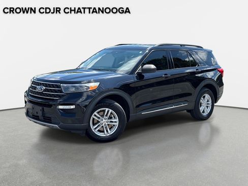 Used 2022 Ford Explorer XLT w/ Equipment Group 202A AWD/4WD image 1