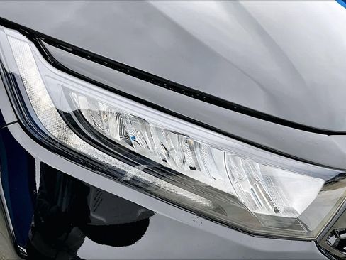 New 2026 Honda Odyssey Touring image 13