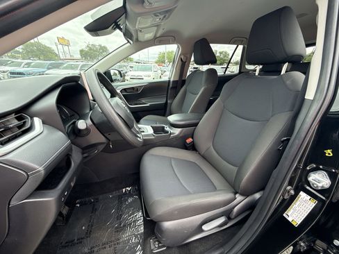 Certified 2025 Toyota RAV4 LE FWD image 13