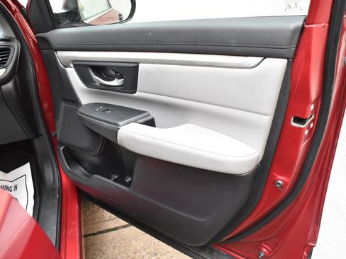 Used 2020 Honda CR-V LX image 21