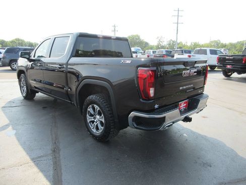 Certified 2021 GMC Sierra 1500 SLE w/ X31 Off-Road Package AWD/4WD image 11
