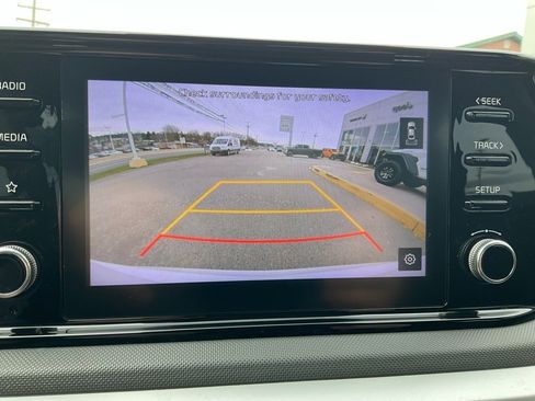 Used 2023 Kia K5 LXS image 8