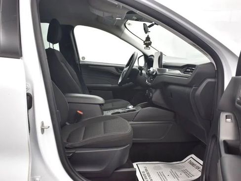 Used 2025 Ford Escape Active image 17
