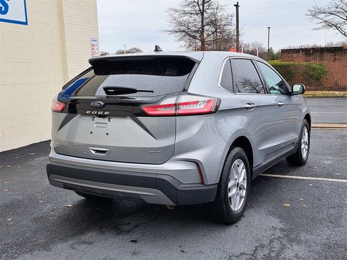 Used 2024 Ford Edge SEL image 6