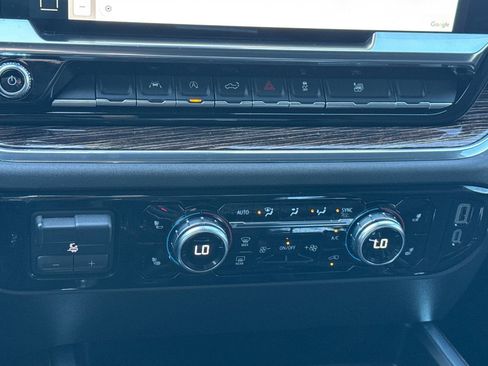 Used 2025 GMC Sierra 1500 Elevation image 26