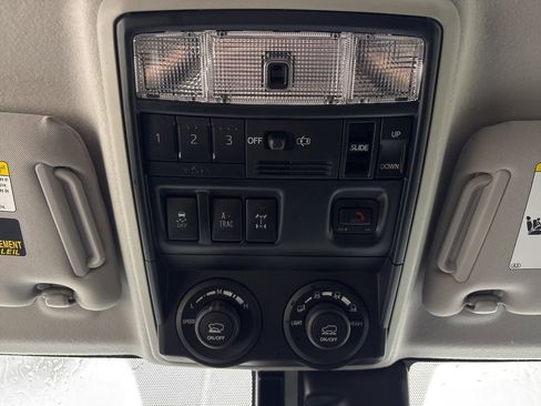 Used 2023 Toyota 4Runner TRD Off-Road Premium image 17