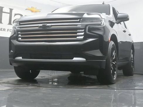 Used 2024 Chevrolet Tahoe High Country w/ Advanced Technology Package AWD/4WD image 4