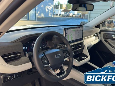 New 2026 Ford Explorer Platinum w/ LUX Leather Package image 9