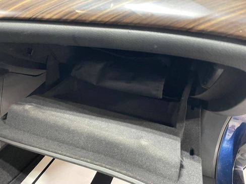 Used 2016 Nissan Maxima Platinum FWD image 23