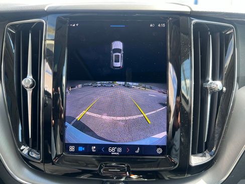Used 2023 Volvo XC60 B5 Core AWD/4WD image 36