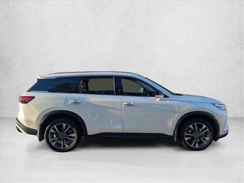 Used 2023 INFINITI QX60 Luxe w/ Cargo Package AWD/4WD image 3