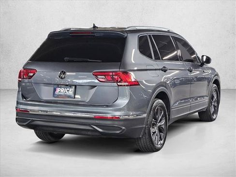 Used 2022 Volkswagen Tiguan SE FWD image 5