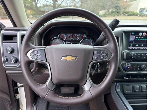 Used 2014 Chevrolet Silverado 1500 LTZ Z71 image 16