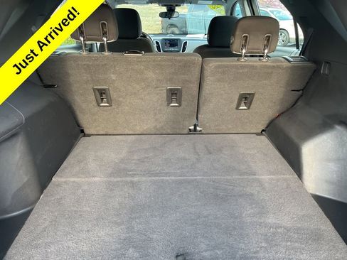 Used 2020 Chevrolet Equinox LS image 16