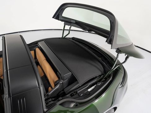 Certified 2026 Porsche 911 Targa 4 GTS AWD/4WD image 60