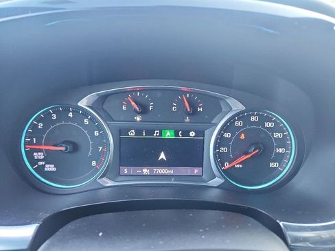 Used 2022 Chevrolet Traverse RS FWD image 13