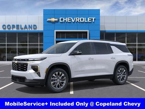 New 2026 Chevrolet Traverse LT image 2